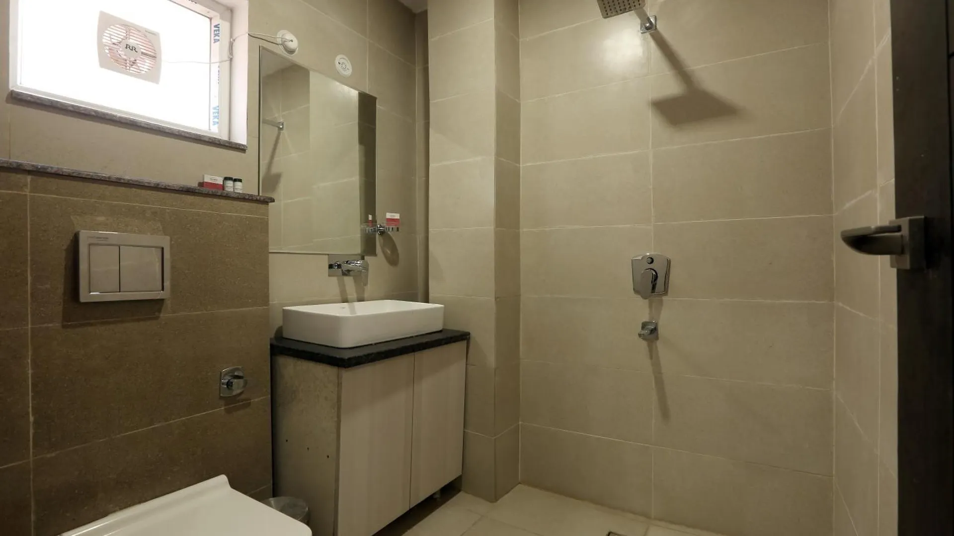 Hotel Deluxe Stay Inn - Near Delhi Airport New Delhi