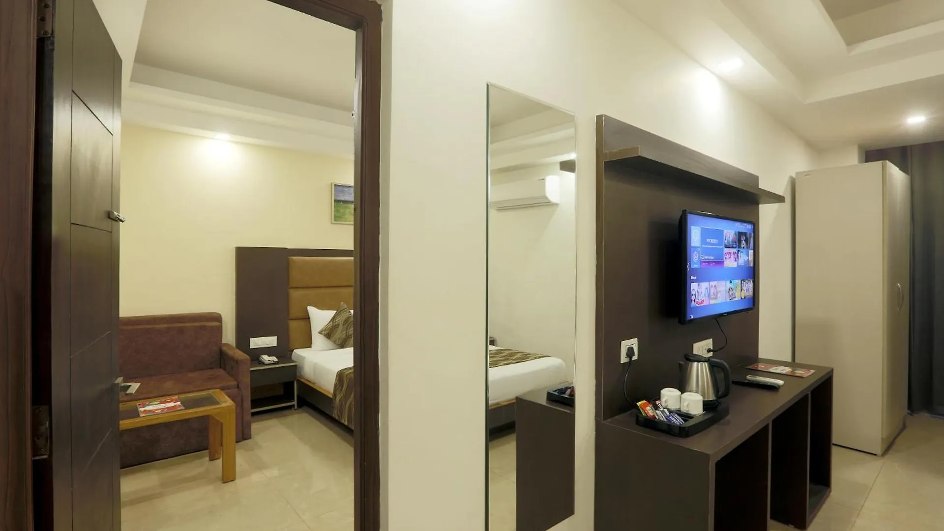 Hotel Deluxe Stay Inn - Near Delhi Airport New Delhi 3*,  India